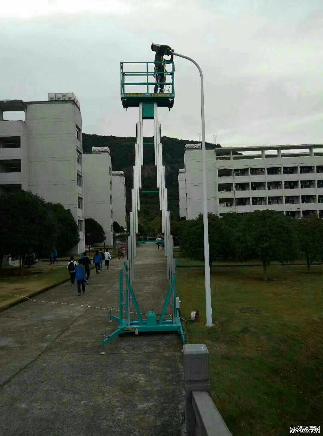 成都铝合金式升降机