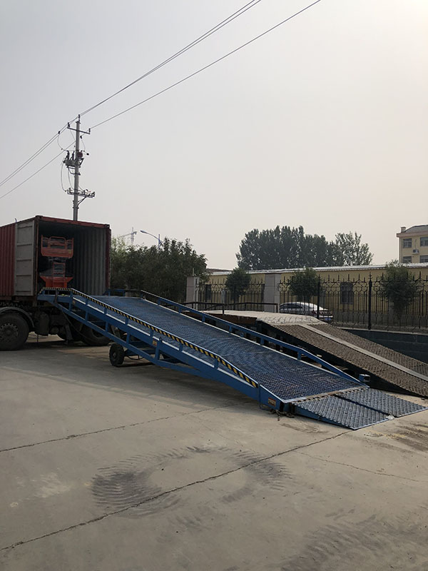 移动式登车桥